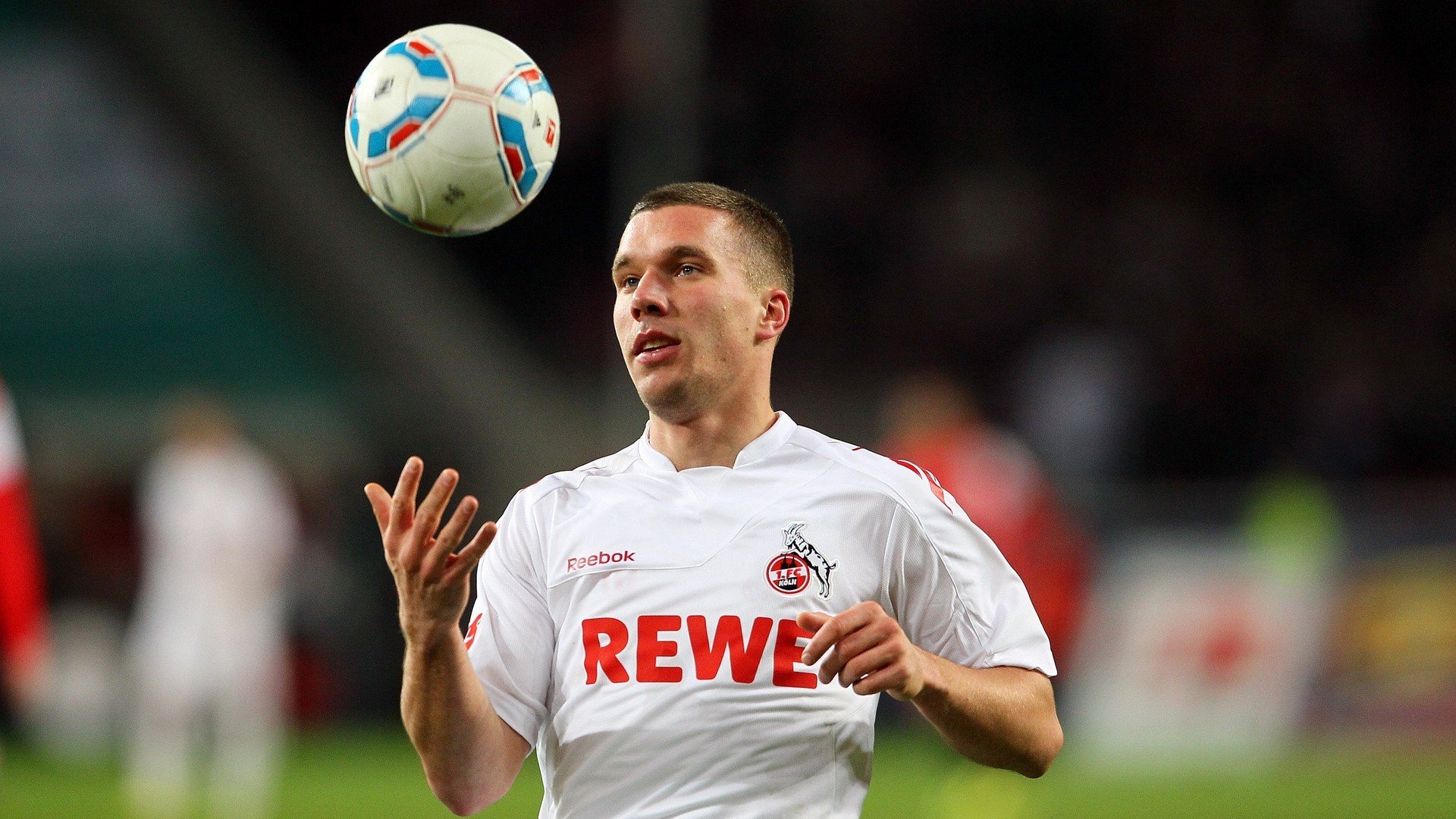 开云体育在线-意甲比赛中，表现抢眼的球员频繁制造奇迹，意甲介绍